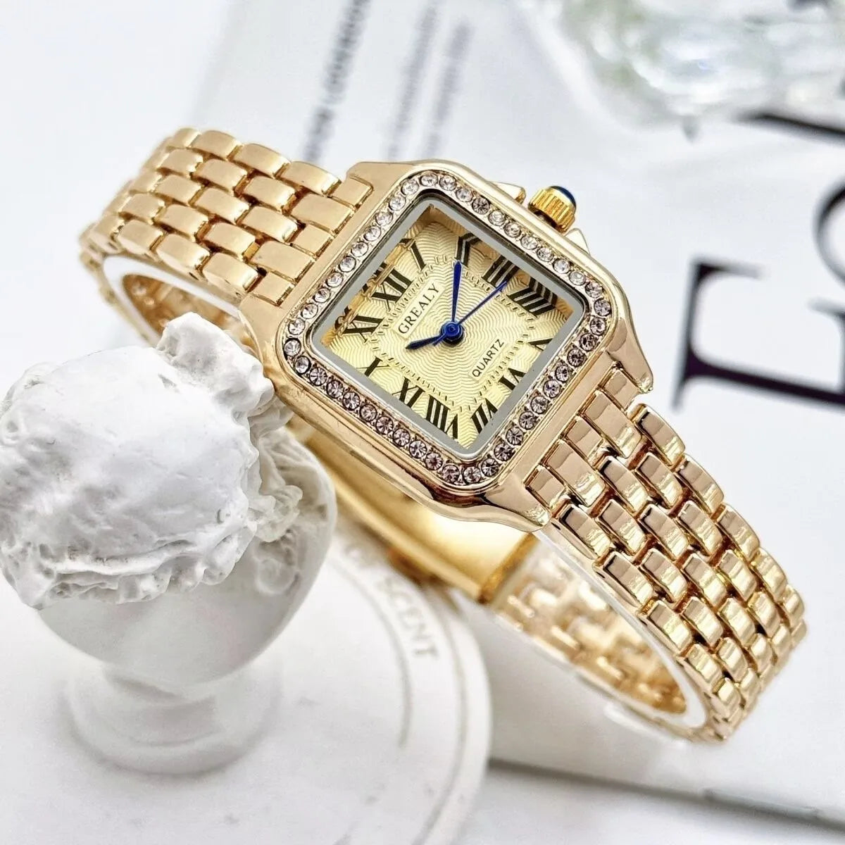 Wristwatch  woman Quartz Casual Clock